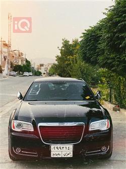 کرایسلەر 300